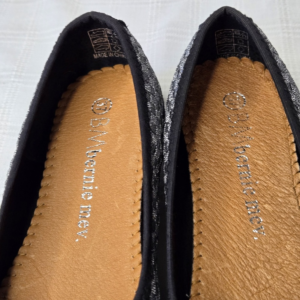 NWOB Bernie Mev Womens Black Silver Metallic Slip On Ballet Flats Size 37 Cute! - Picture 6 of 12